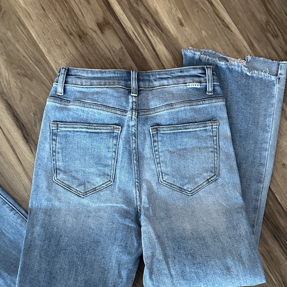 Stylish Light Blue Women's Jeans - Picture 4 of 4